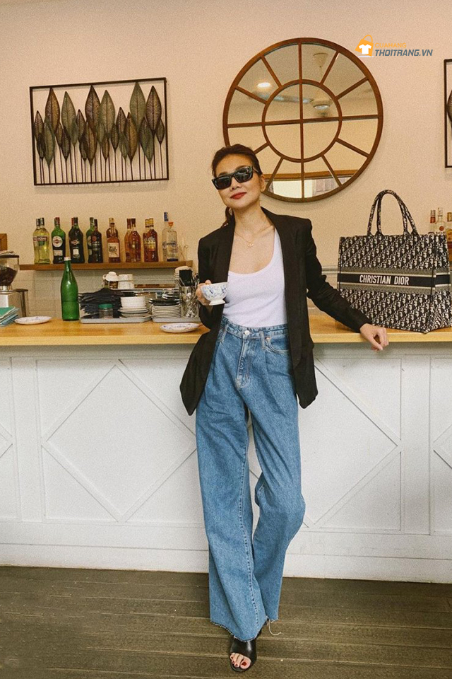 Một chiếc blazer giúp bạn tăng thêm thần thái quyền lực, mạnh mẽ. Nó còn là “cứu cánh” thời trang trong những trường hợp khẩn cấp